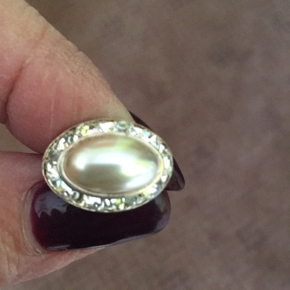 Earrings - Picture 3 of 3